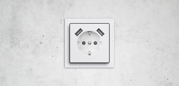 SCHUKO® USB-Steckdose bei Elektro Steiner GmbH in Volkmannsdorferau